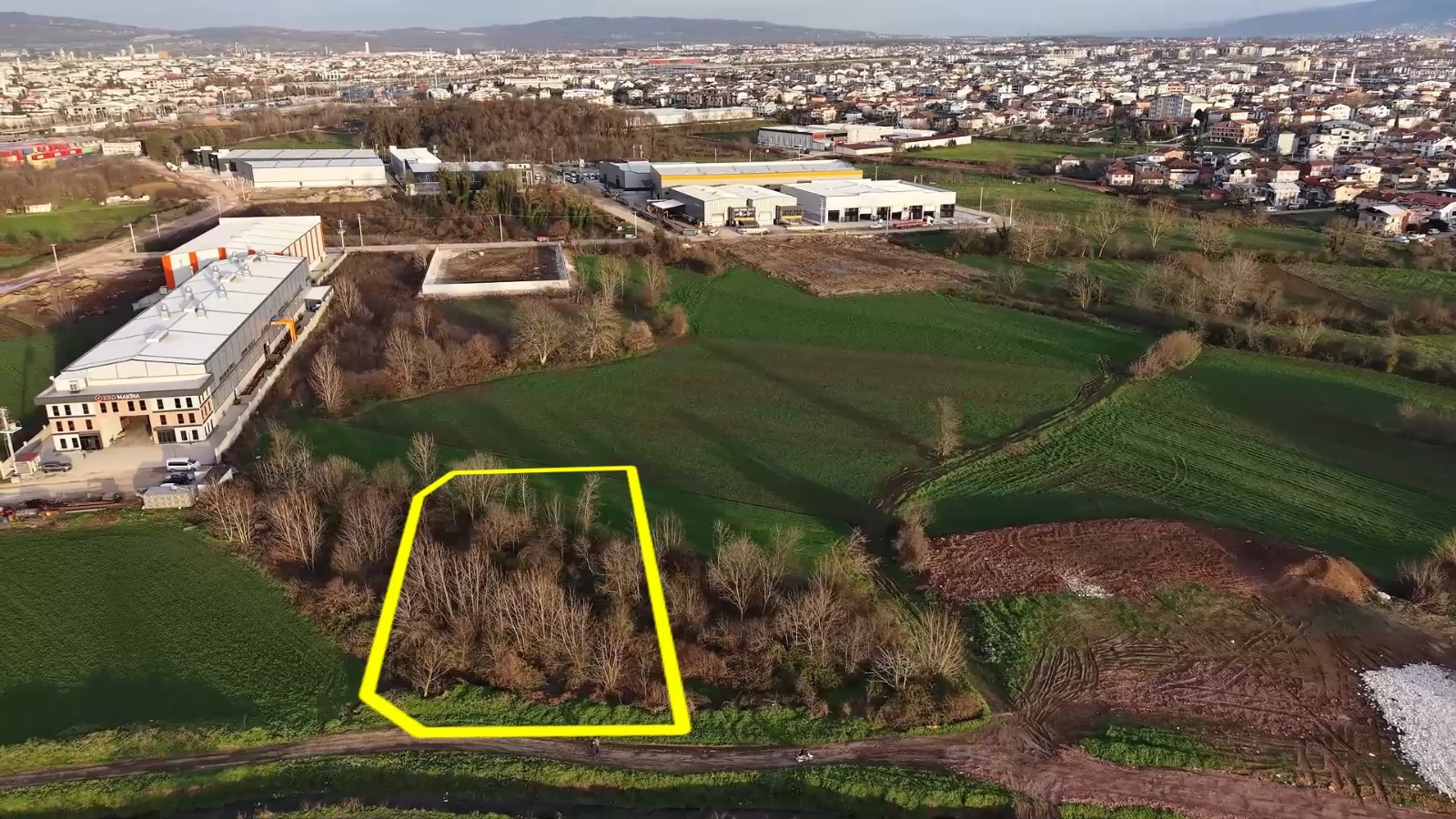 KARTEPE KÖSEKÖY DE KUPON KONUMDA 2436 M2 SANAYİ İMARLI ARSA